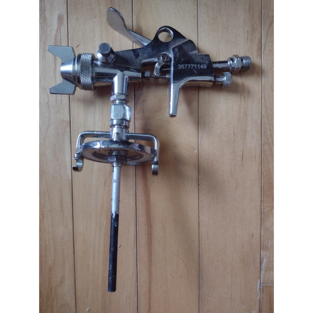 touch up paint gun, no cannister, it does work